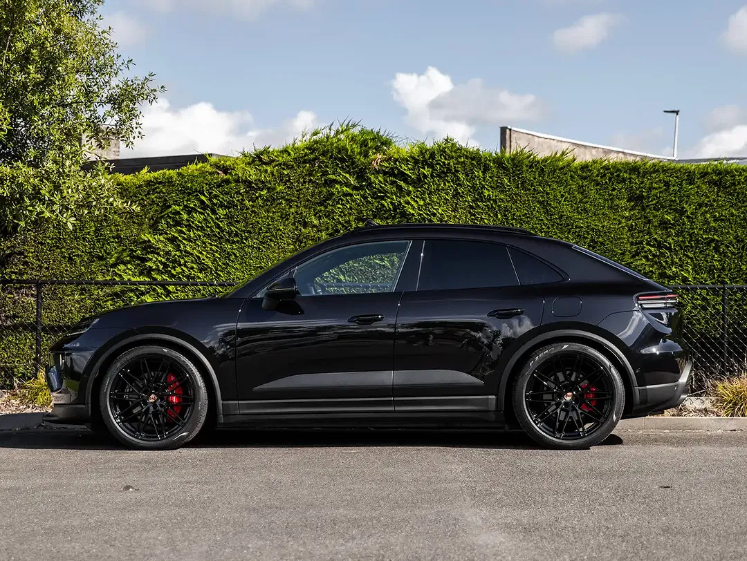 Porsche Macan - Thumbnail 3