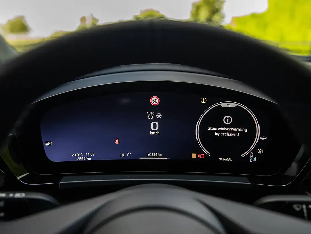 Porsche Macan - Thumbnail 42