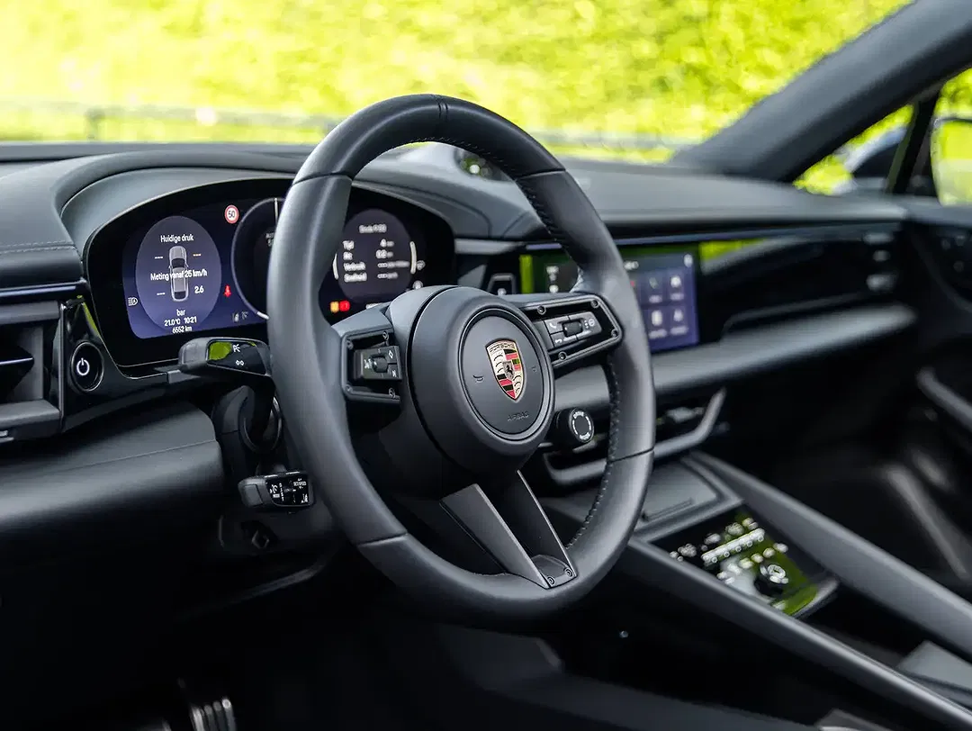 Porsche Macan - Thumbnail 7