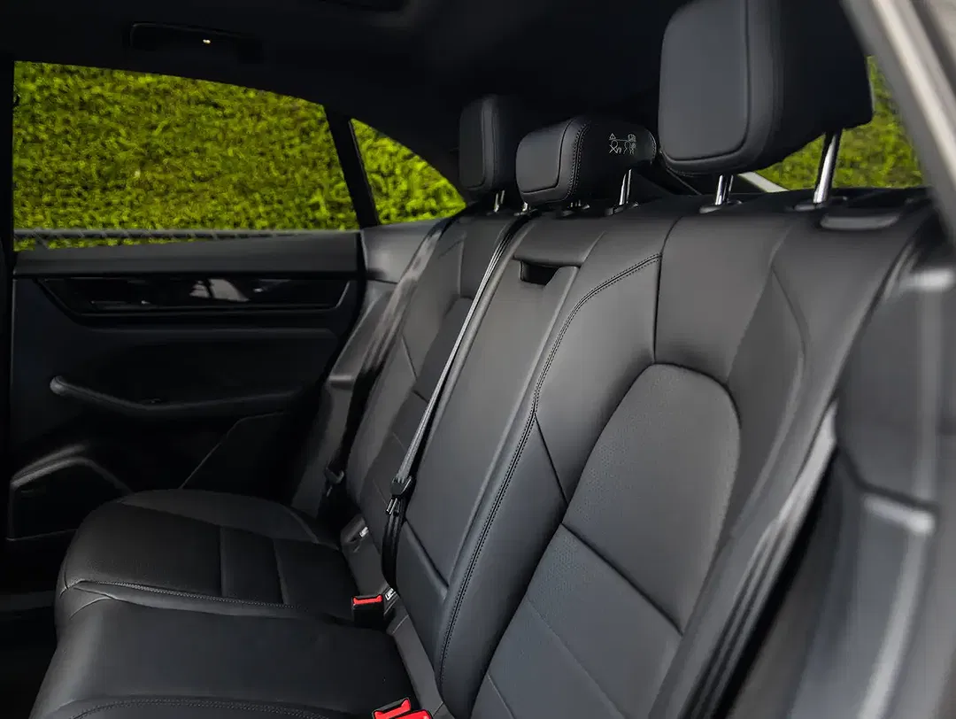 Porsche Macan - Thumbnail 9