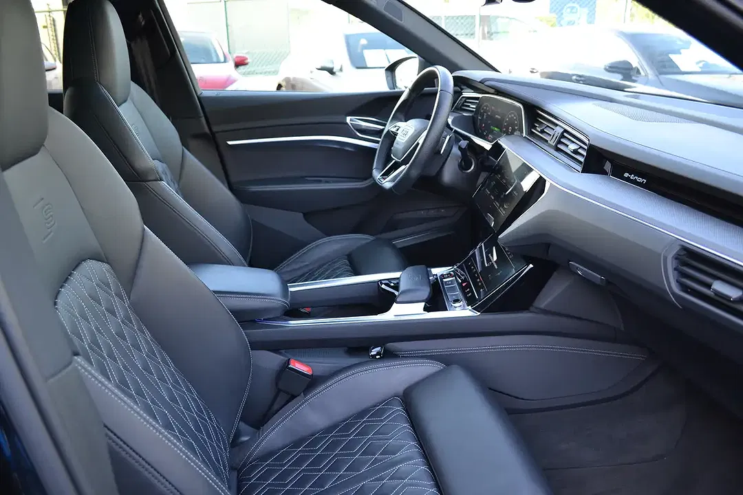 Audi SQ8 e-tron Sportback - Thumbnail 9