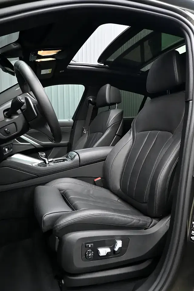 BMW X6 - Thumbnail 6