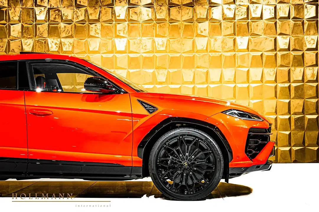 Lamborghini Urus SE - Thumbnail 12