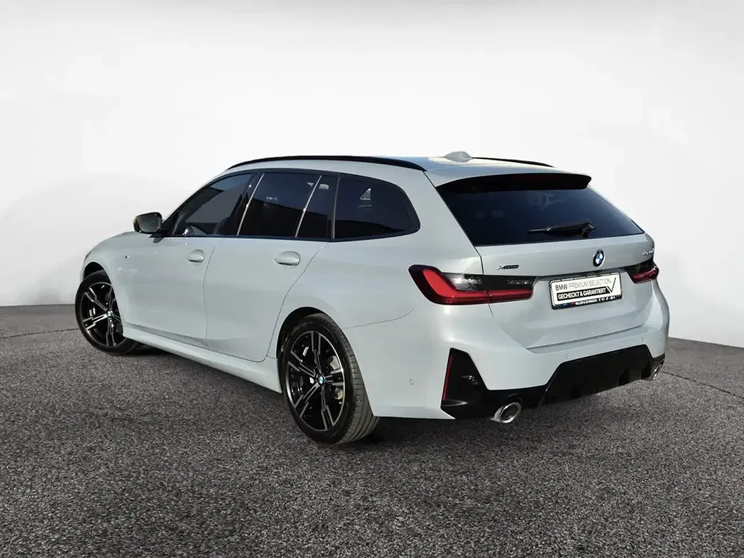 BMW 320 xDrive Touring M Sport - Thumbnail 6