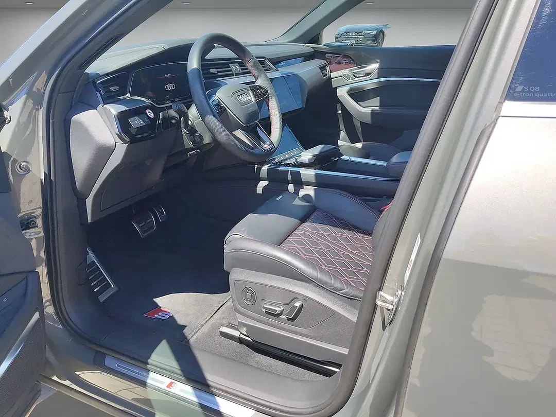 Audi SQ8 e-tron - Thumbnail 11