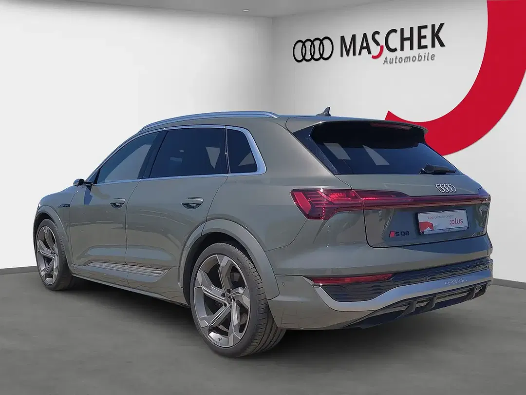 Audi SQ8 e-tron - Thumbnail 4