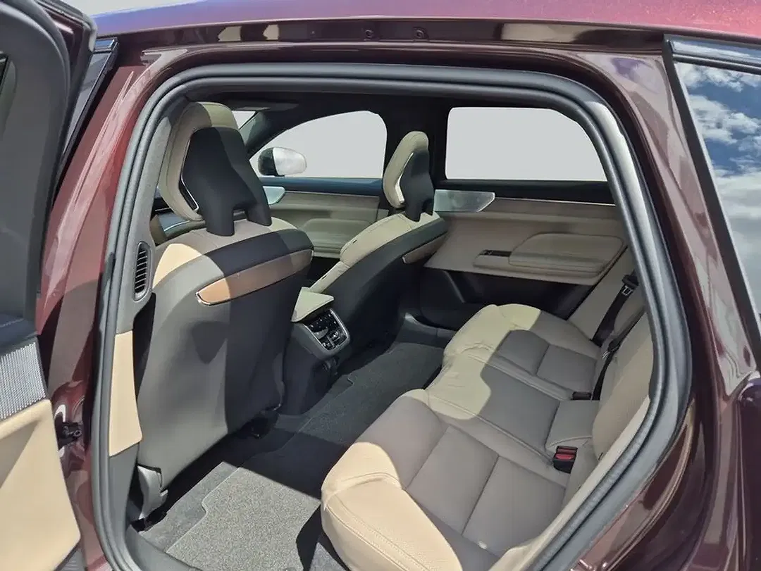 Volvo ES90 Single Motor Ultra - Thumbnail 12