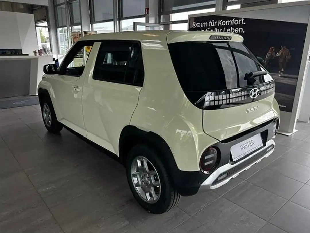 Hyundai Inster EV Trend - Thumbnail 4