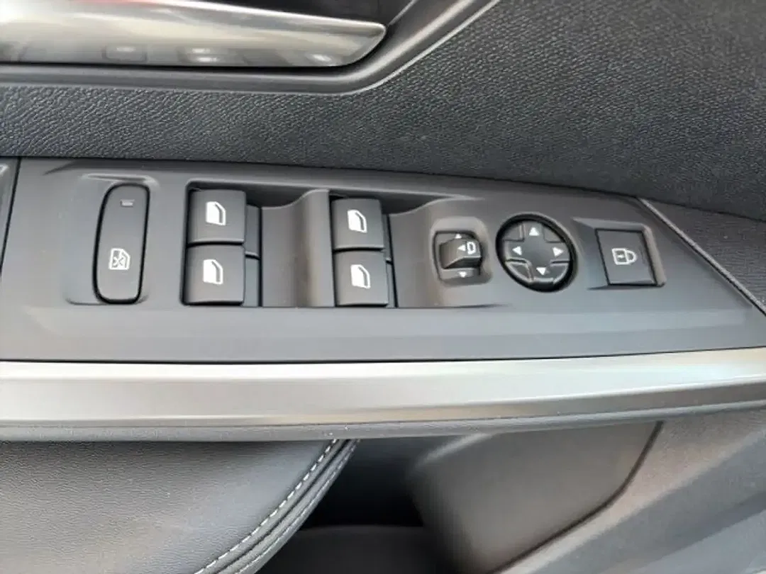 Peugeot 5008 145 e-DSC6 Hybrid Allure - Thumbnail 14