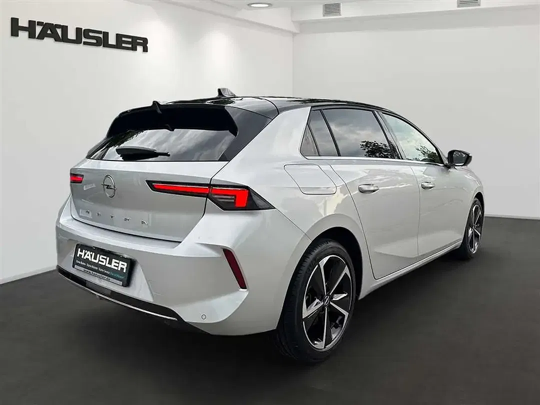 Opel Astra AUT - Thumbnail 4