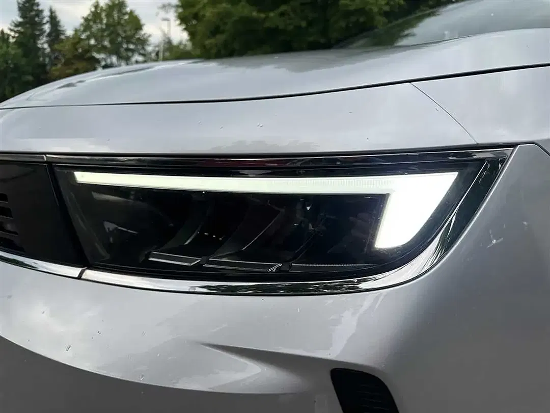 Opel Astra AUT - Thumbnail 7