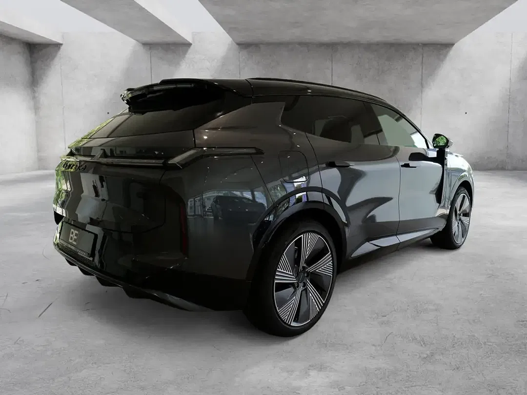 Lynk & Co 08 - Thumbnail 4