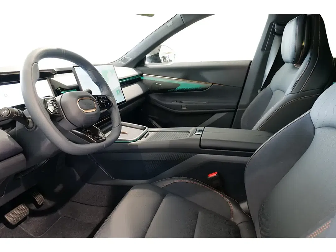 Lynk & Co 08 - Thumbnail 9