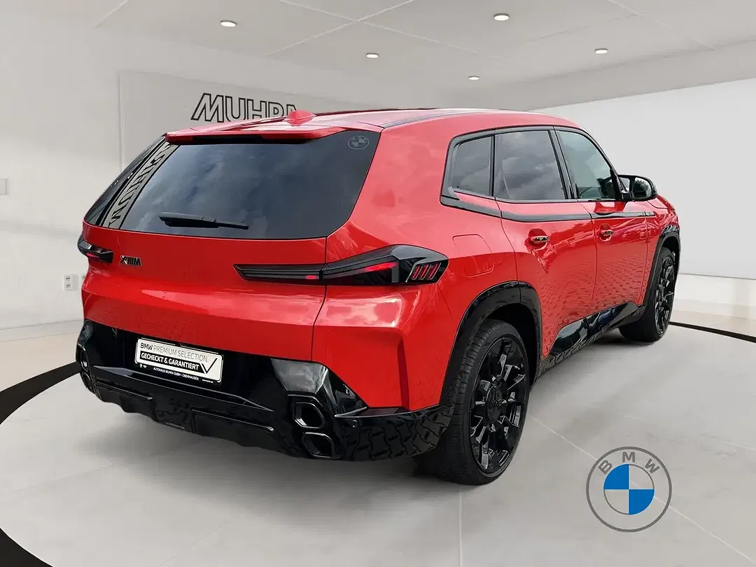 BMW XM - Thumbnail 3