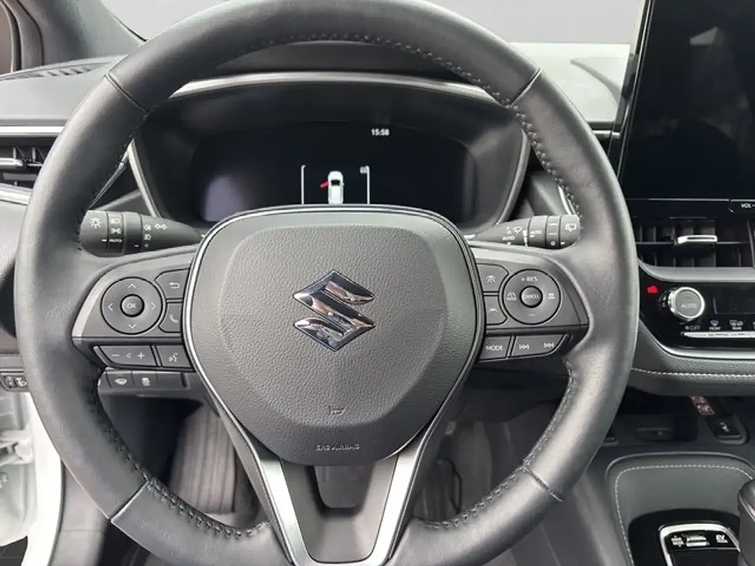 Suzuki Swace Hybrid 1.8 - Thumbnail 10