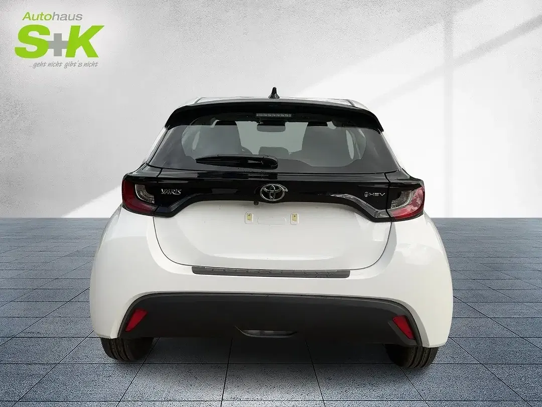 Toyota Yaris 1.5 Hybrid Business Edition - Thumbnail 3