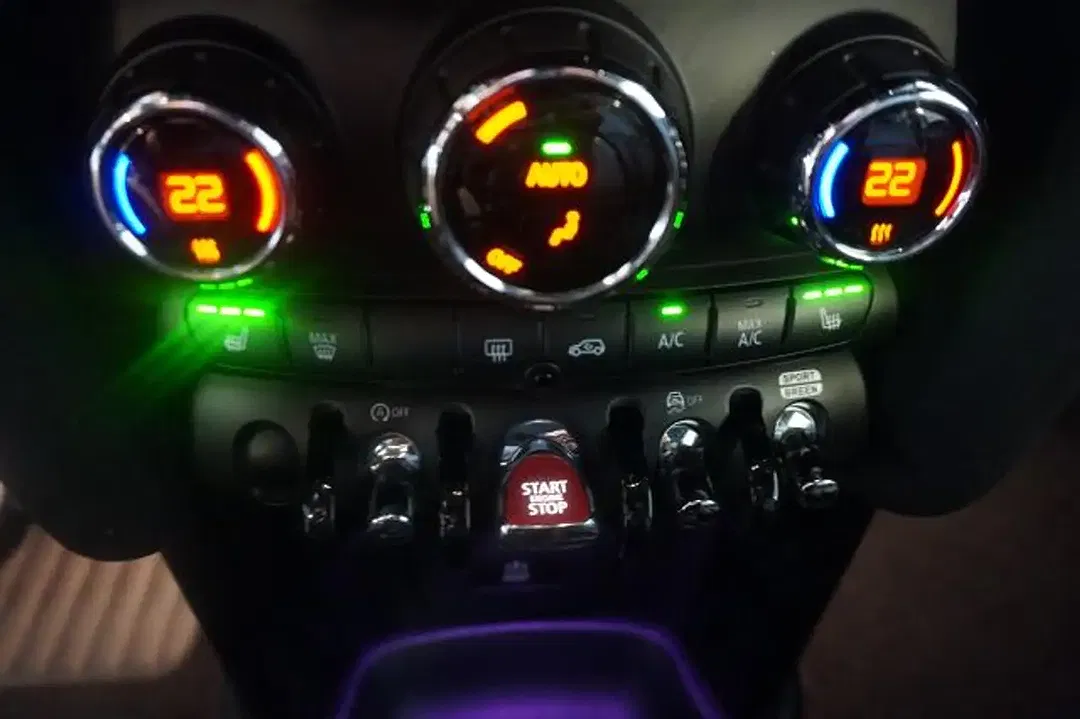 MINI Cooper 1.5 - Thumbnail 11