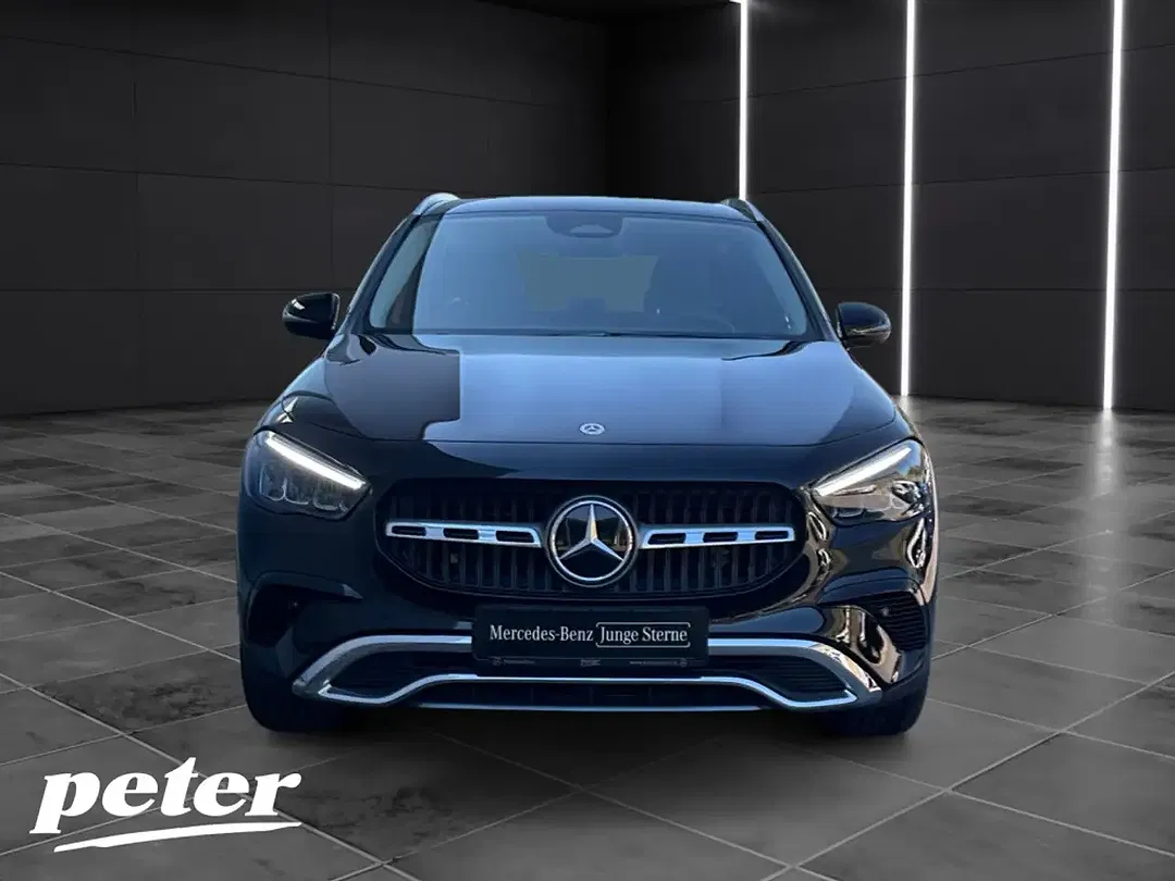 Mercedes-Benz GLA 200 Progressive - Thumbnail 2