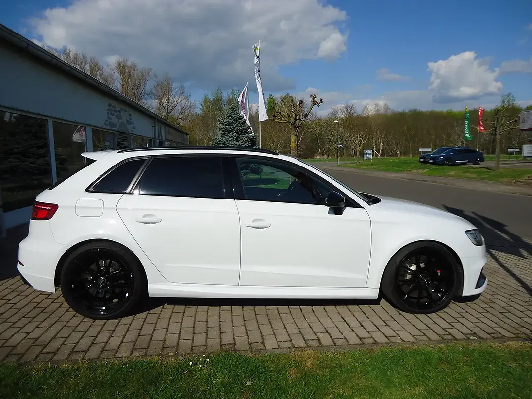 Audi RS3 2.5 TFSI quattro - Thumbnail 10