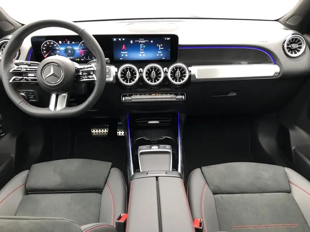 Mercedes-Benz GLB 220 4MATIC - Thumbnail 4