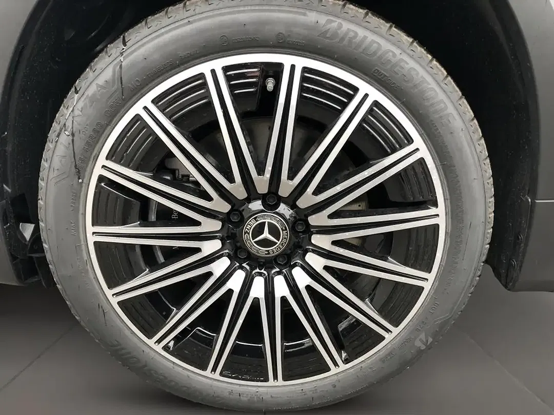 Mercedes-Benz GLB 220 4MATIC - Thumbnail 8