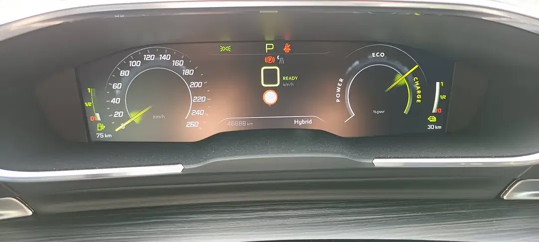 Peugeot 508 e-EAT8 PHEV Hybrid4 SW - Thumbnail 10