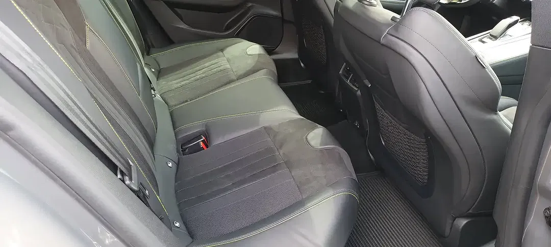Peugeot 508 e-EAT8 PHEV Hybrid4 SW - Thumbnail 5