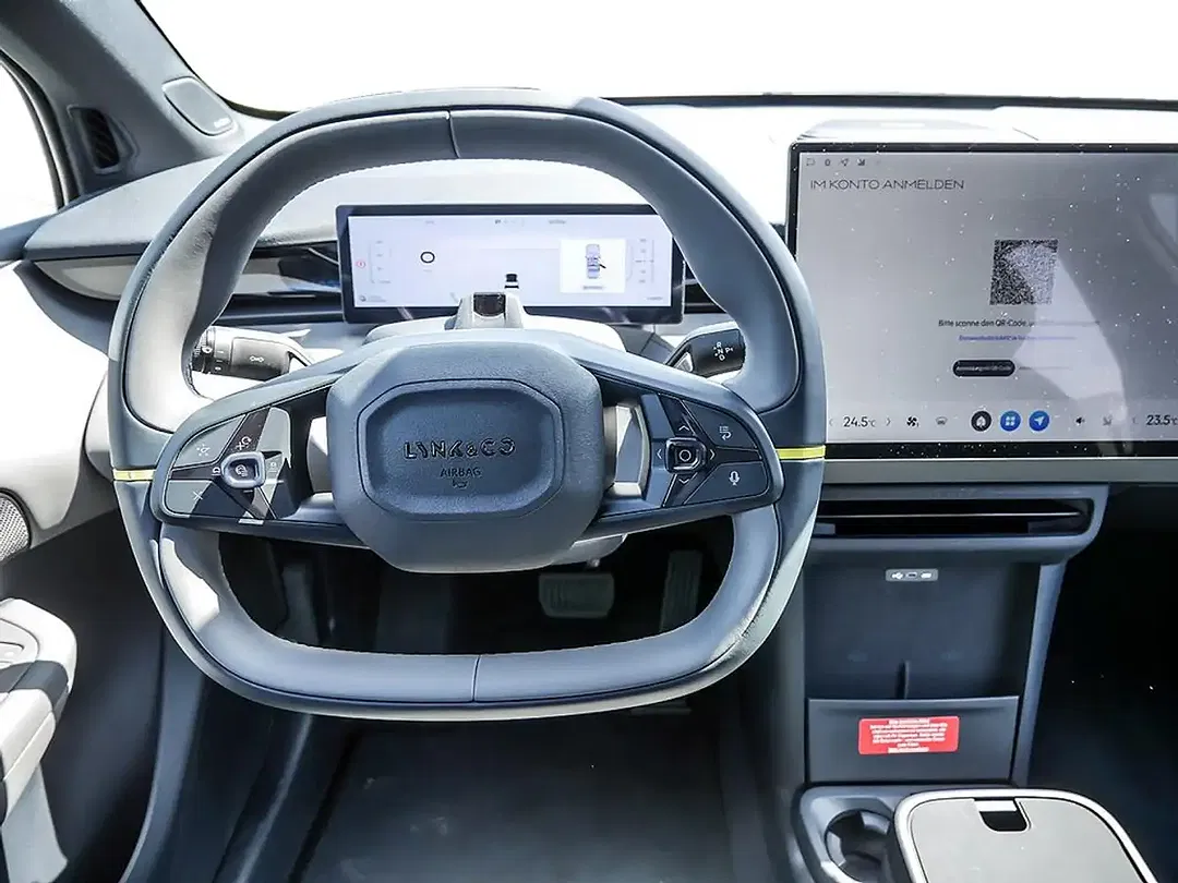 Lynk & Co 02 - Thumbnail 10