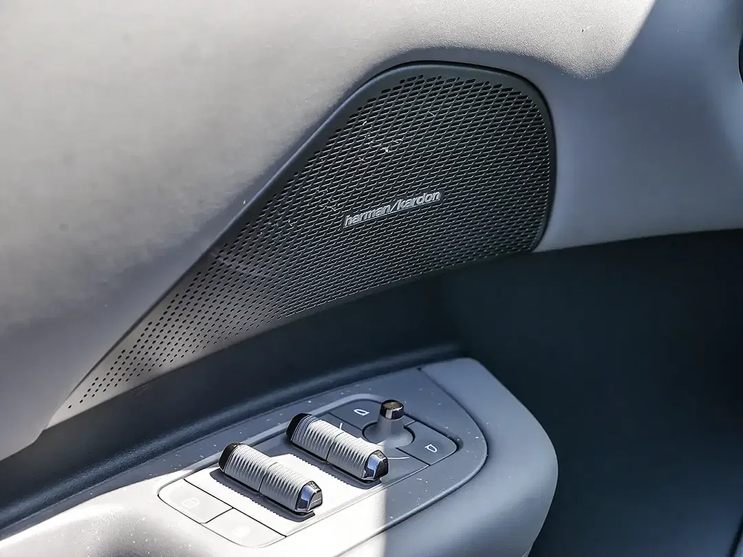 Lynk & Co 02 - Thumbnail 14