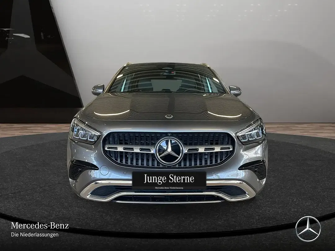 Mercedes-Benz GLA 250 4MATIC Progressive - Thumbnail 2
