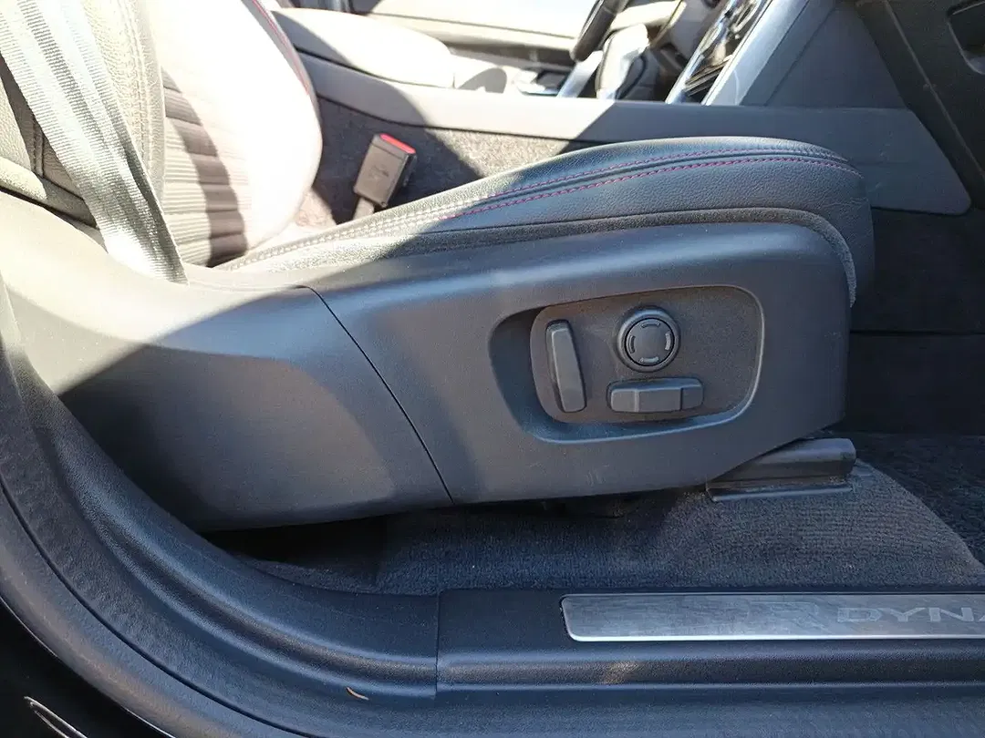 Land Rover Discovery 4x4 Sport S - Thumbnail 13