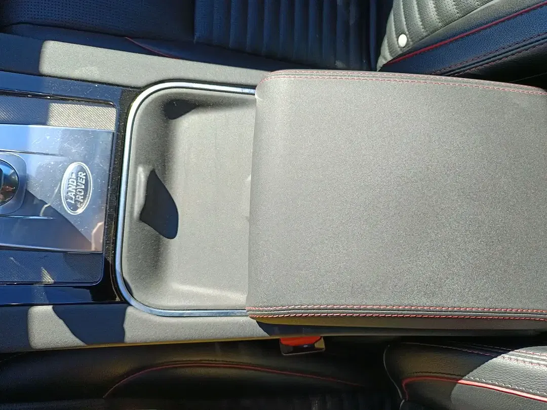 Land Rover Discovery 4x4 Sport S - Thumbnail 14