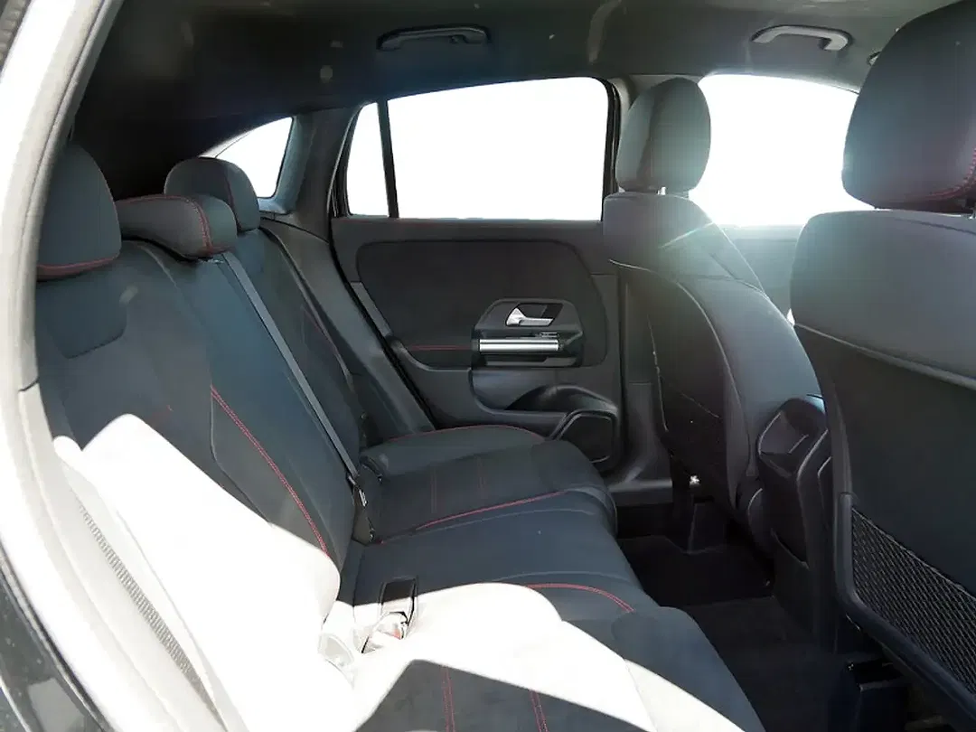 Mercedes-Benz GLA 250 AMG - Thumbnail 8