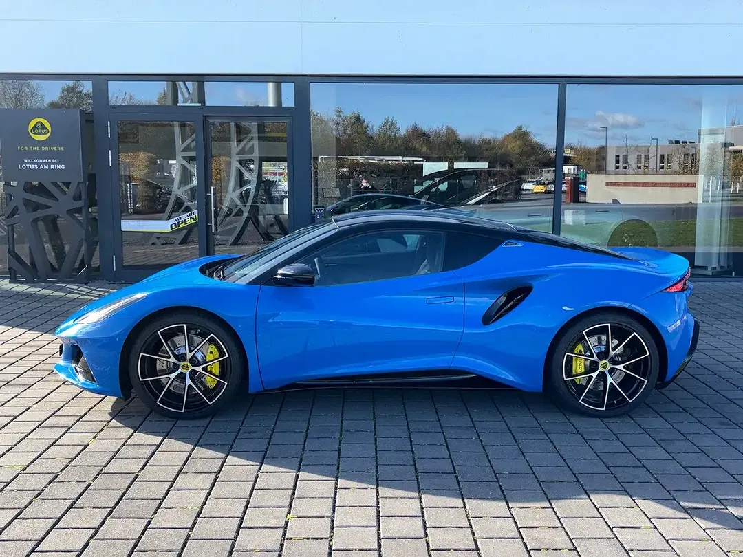 Lotus Emira V6 SE - Thumbnail 5