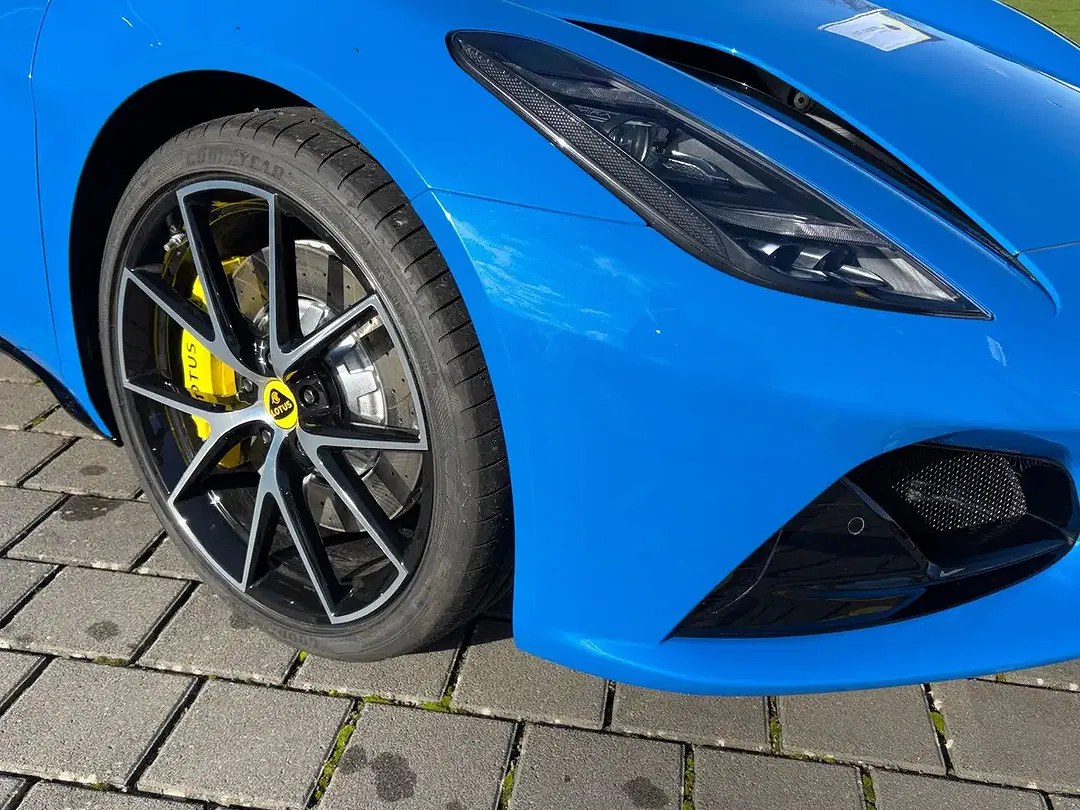 Lotus Emira V6 SE - Thumbnail 9
