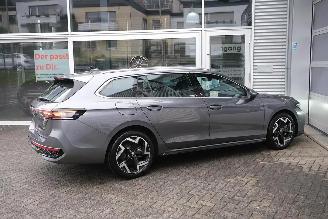 Volkswagen Passat Variant 2.0 TDI DSG 4Motion R-Line Pro - Thumbnail 5