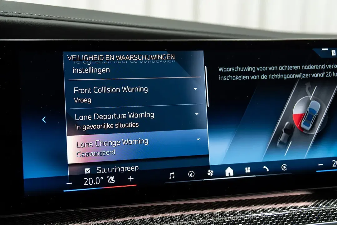 BMW i7 xDrive M Sport Pro Individual - Thumbnail 20