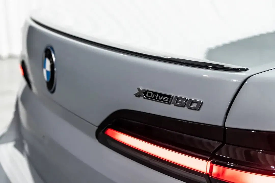 BMW i7 xDrive M Sport Pro Individual - Thumbnail 23