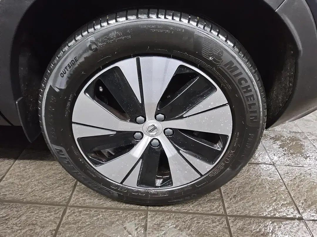 Volvo XC40 T4 Recharge Momentum - Thumbnail 12