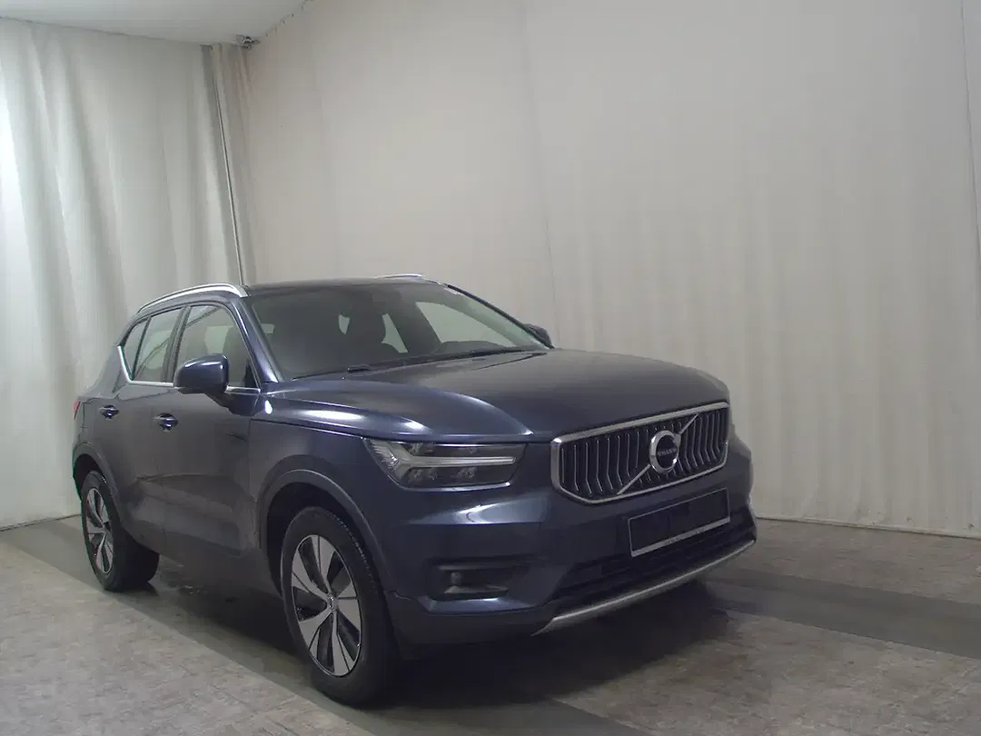Volvo XC40 T4 Recharge Momentum - Thumbnail 4