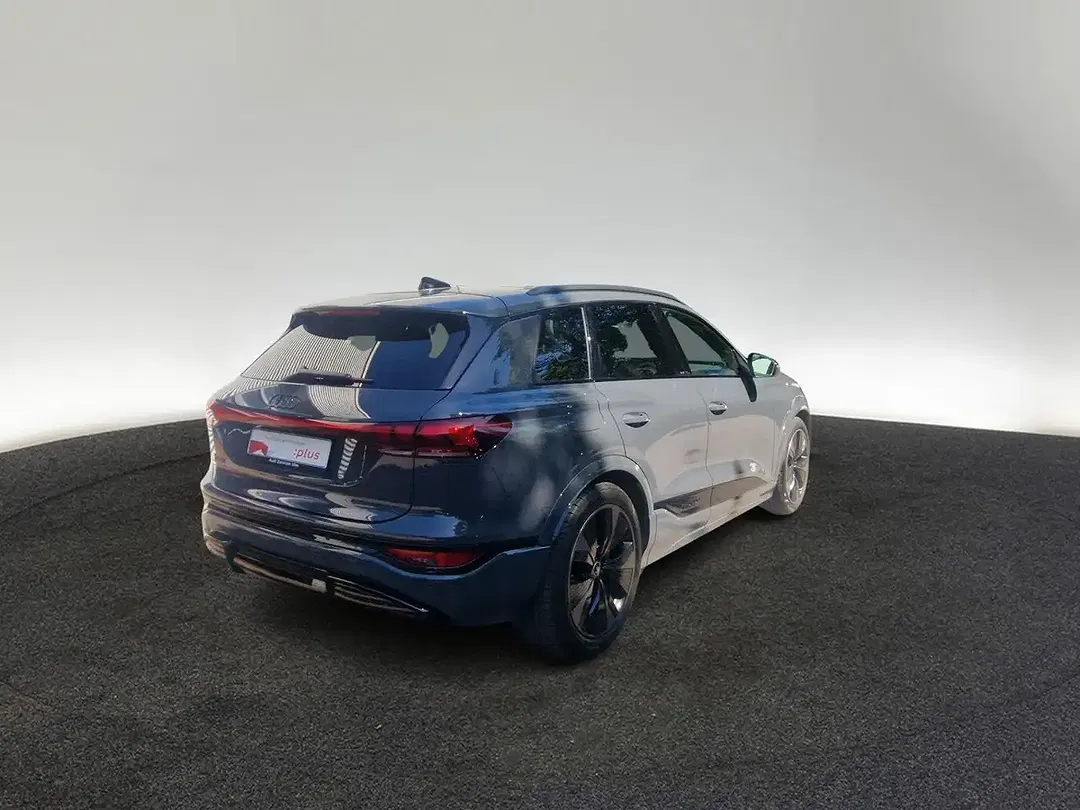 Audi SQ6 e-tron Edition One - Thumbnail 3