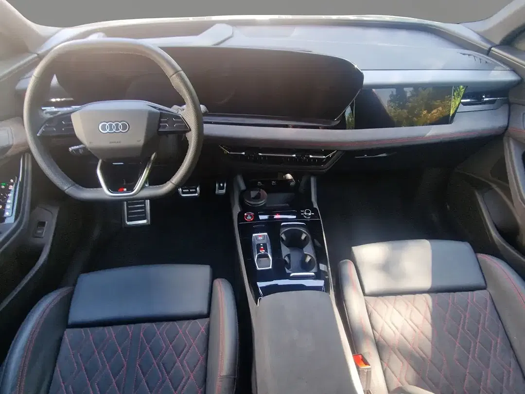 Audi SQ6 e-tron Edition One - Thumbnail 8