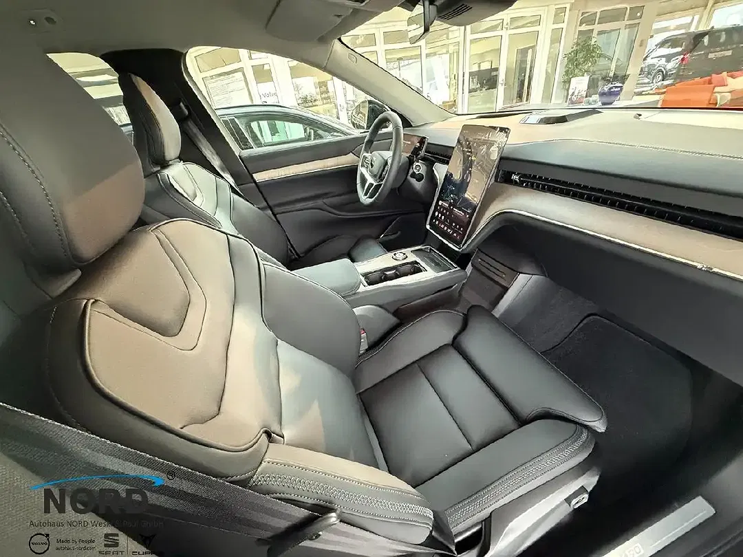 Volvo EX90 eAWD Performance Ultra - Thumbnail 10