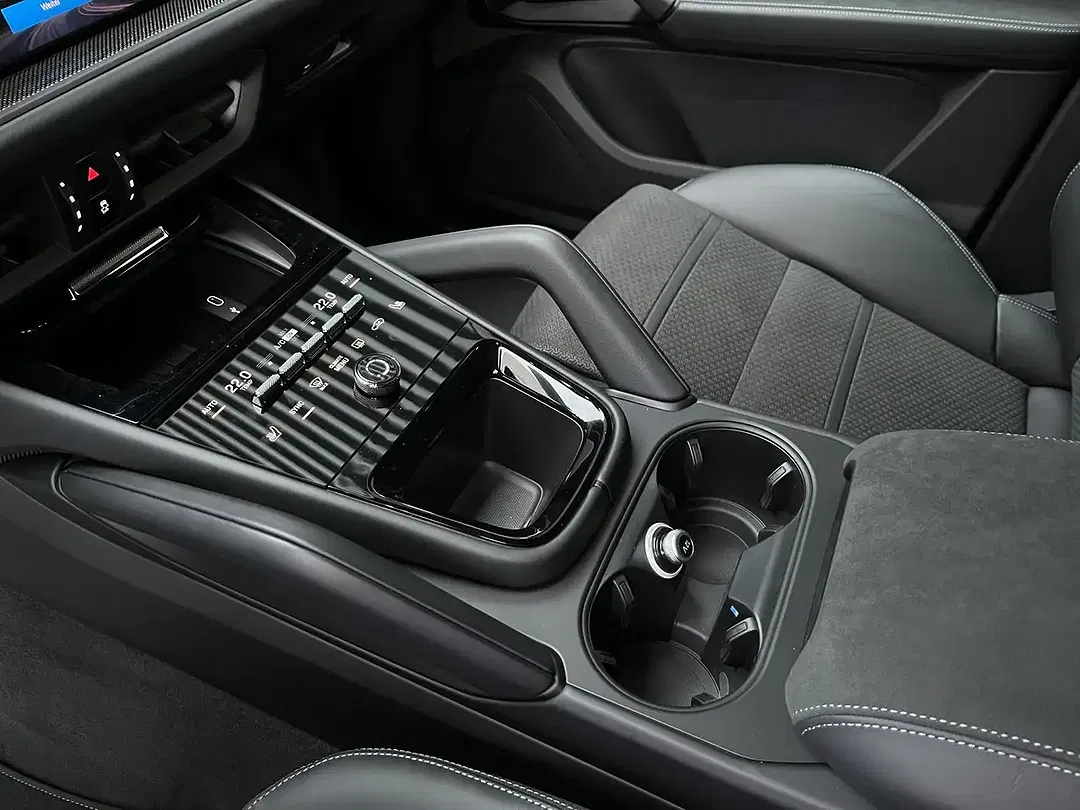 Porsche Cayenne Sport Chrono GTS - Thumbnail 13