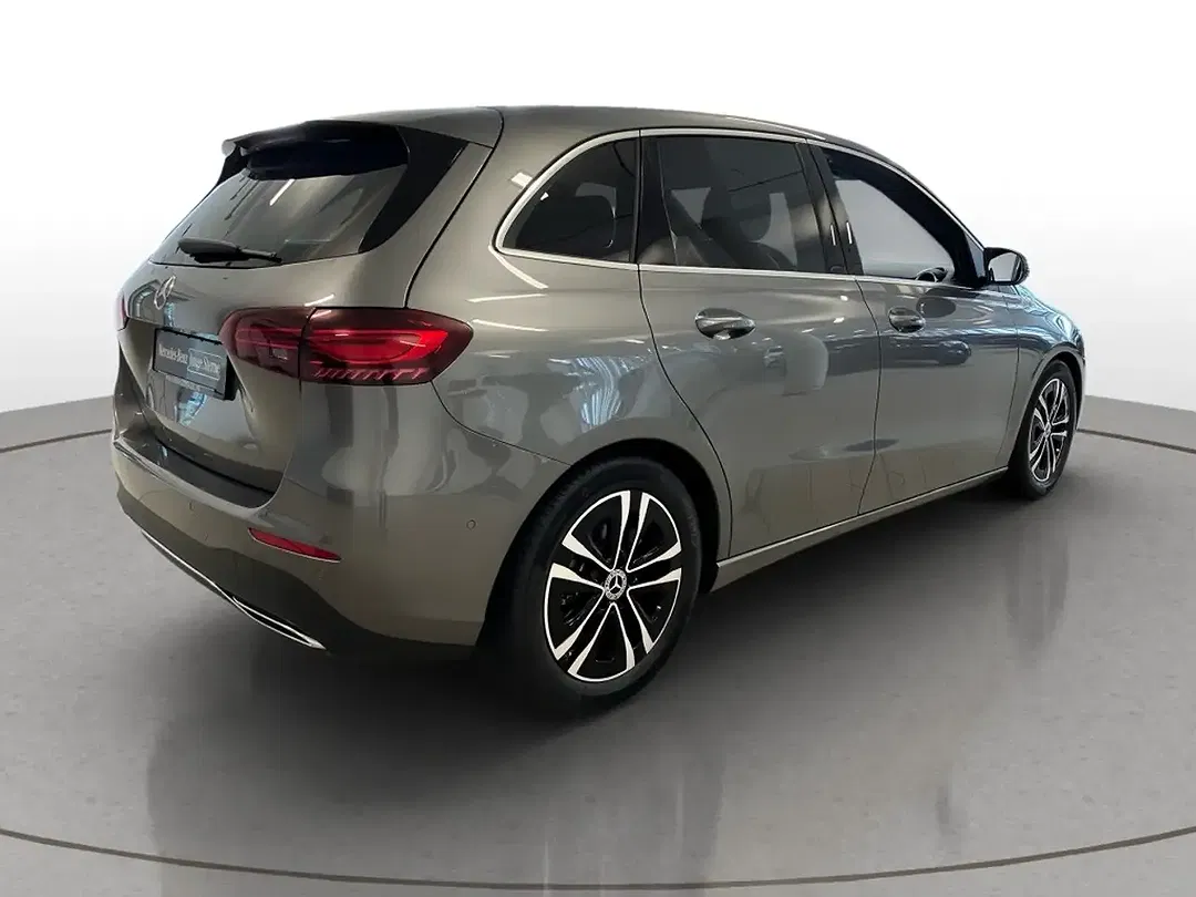 Mercedes-Benz B 180 MBUX Progressive - Thumbnail 4