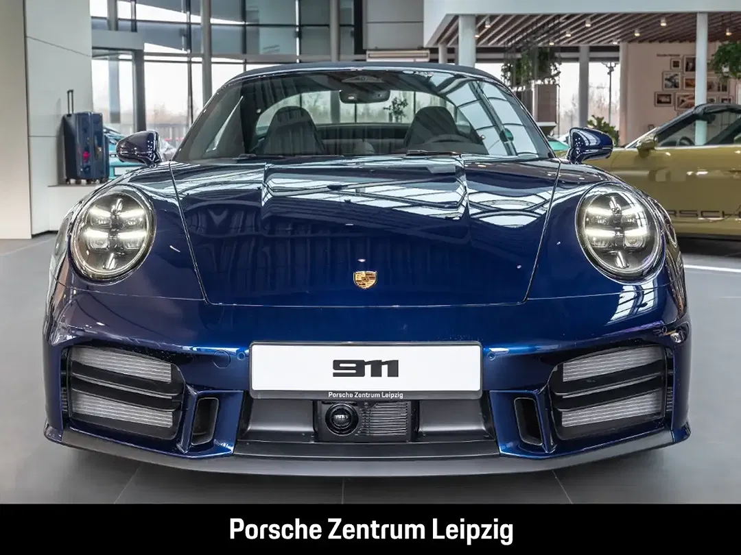 Porsche 992 Sport Design Targa 4S - Thumbnail 4