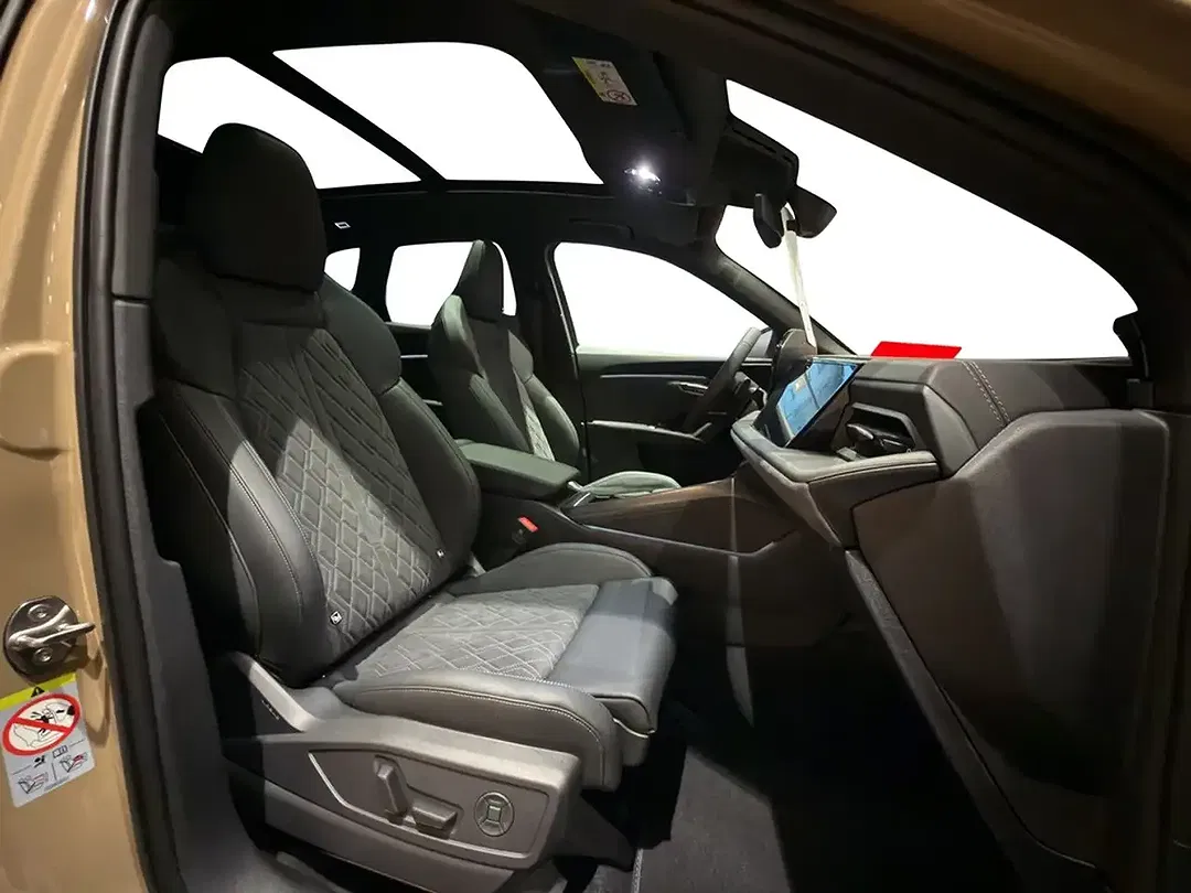 Audi Q5 S tronic quattro S line - Thumbnail 9