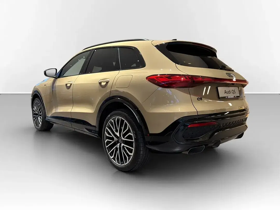 Audi Q5 S tronic quattro S line - Thumbnail 6