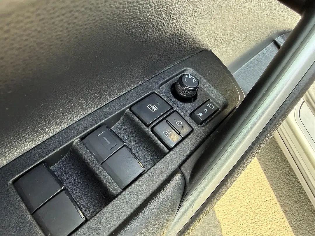 Toyota Corolla Cross - Thumbnail 9