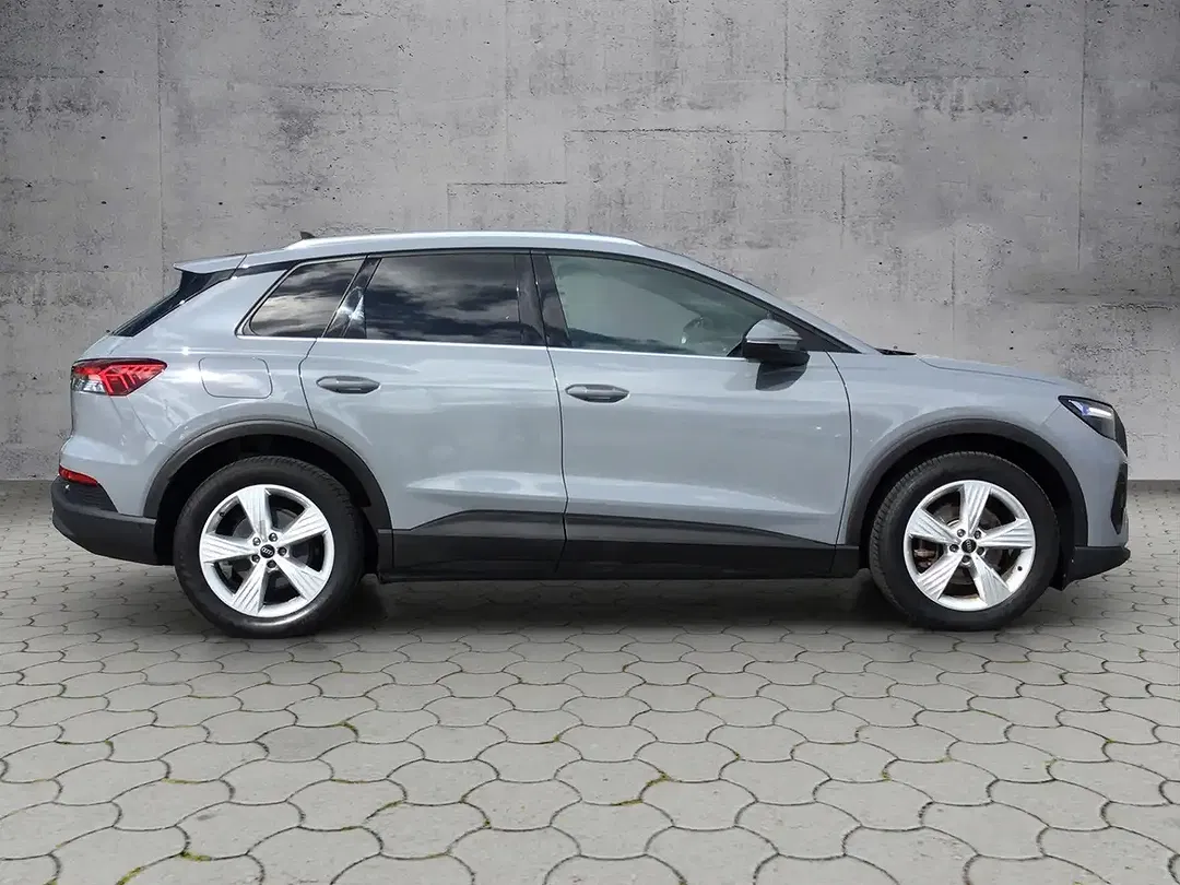 Audi Q4 e-tron 35 55 - Thumbnail 4